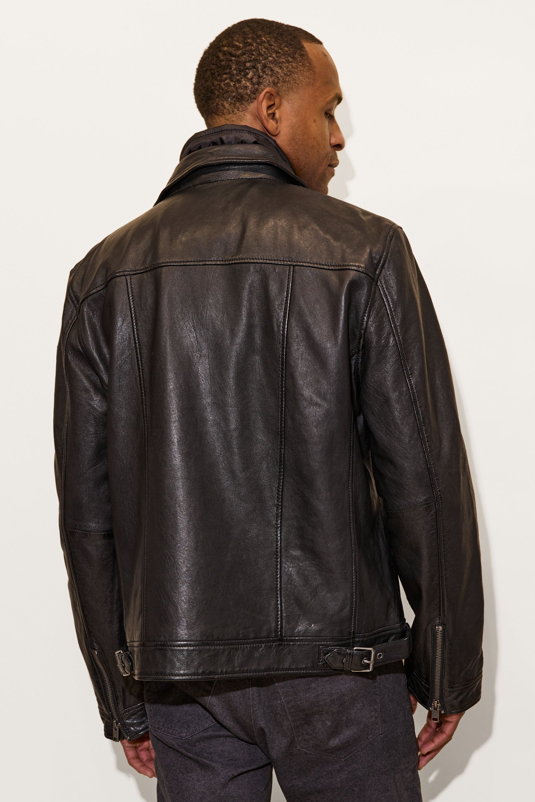 Bain UF, Leather Jacket – Mauritius