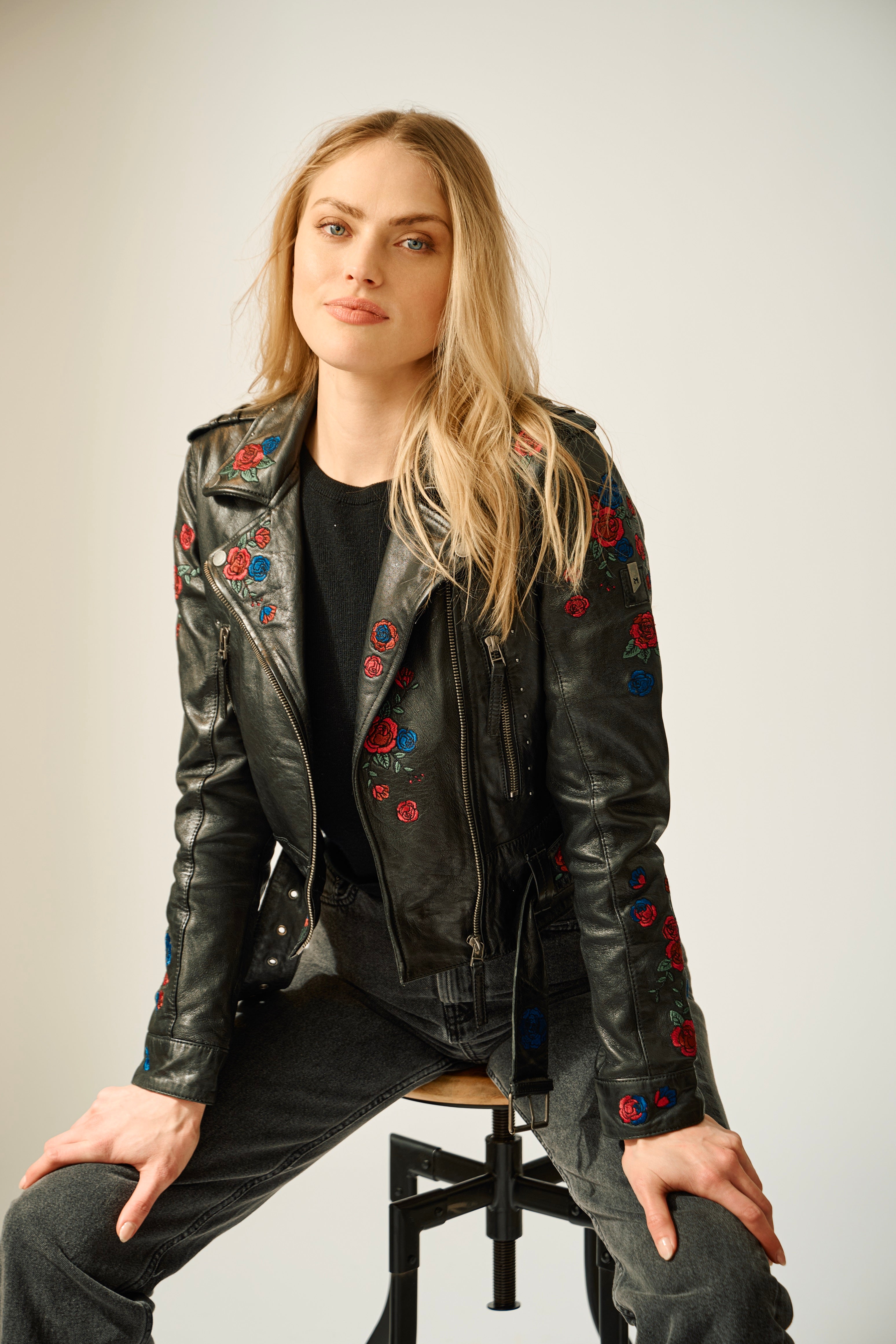 Isabella_2_3096x.jpg?v=1753463941